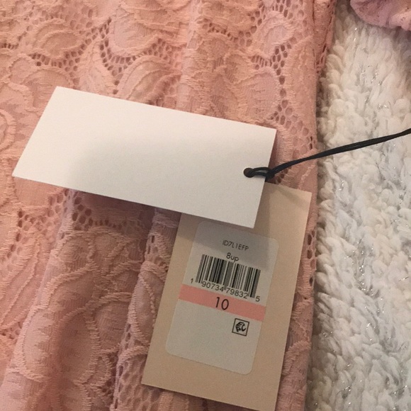 Dress - Picture 4 of 4